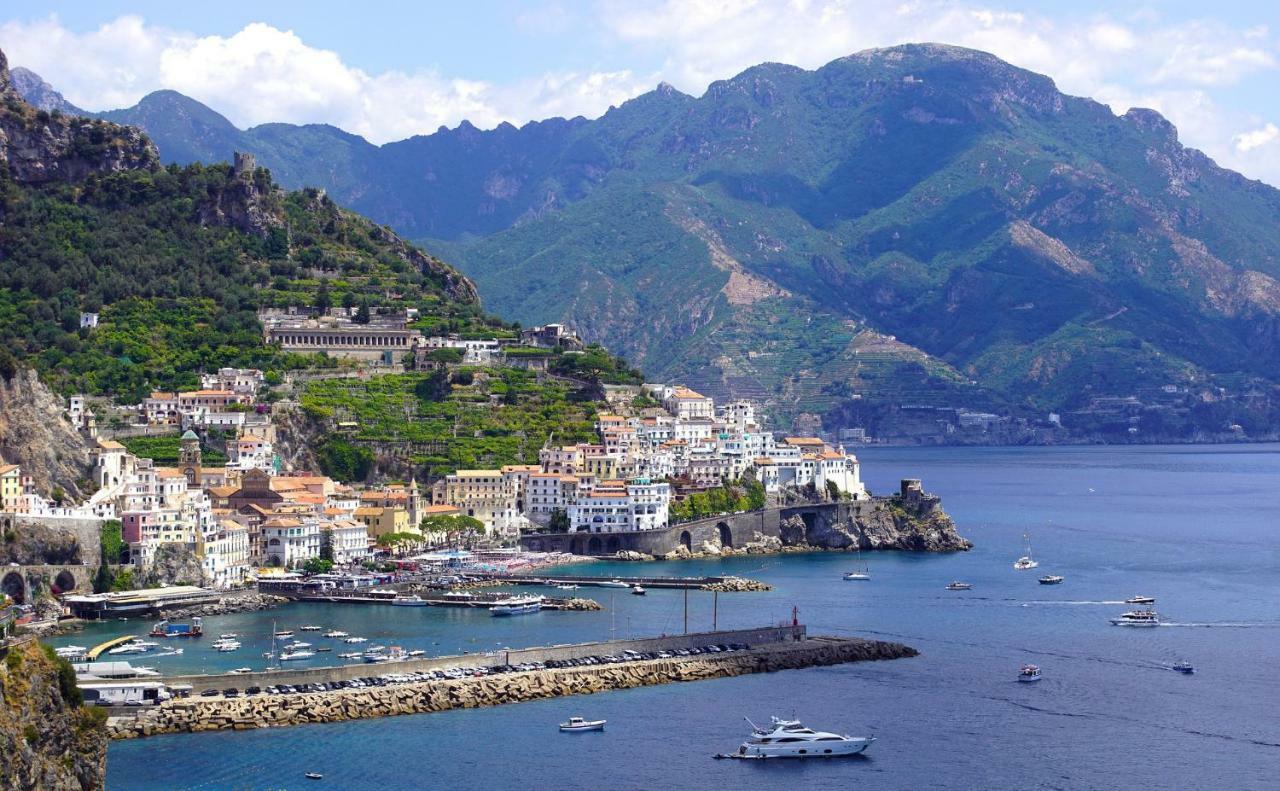 Nonna Vittoria Apartment Salerno Dış mekan fotoğraf